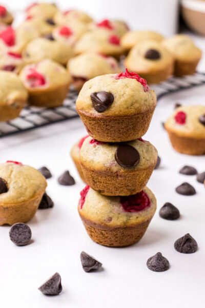 Raspberry Dark Chocolate Banana Bread Muffins - Recipe Boy