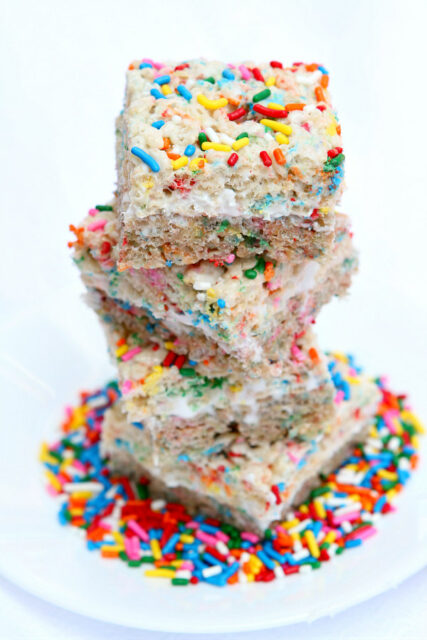 Birthday Cake Rice Krispie Treats - Recipe Boy