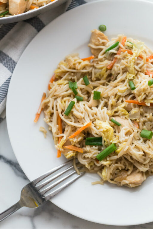 Easy Chicken Chow Mein - Recipe Boy