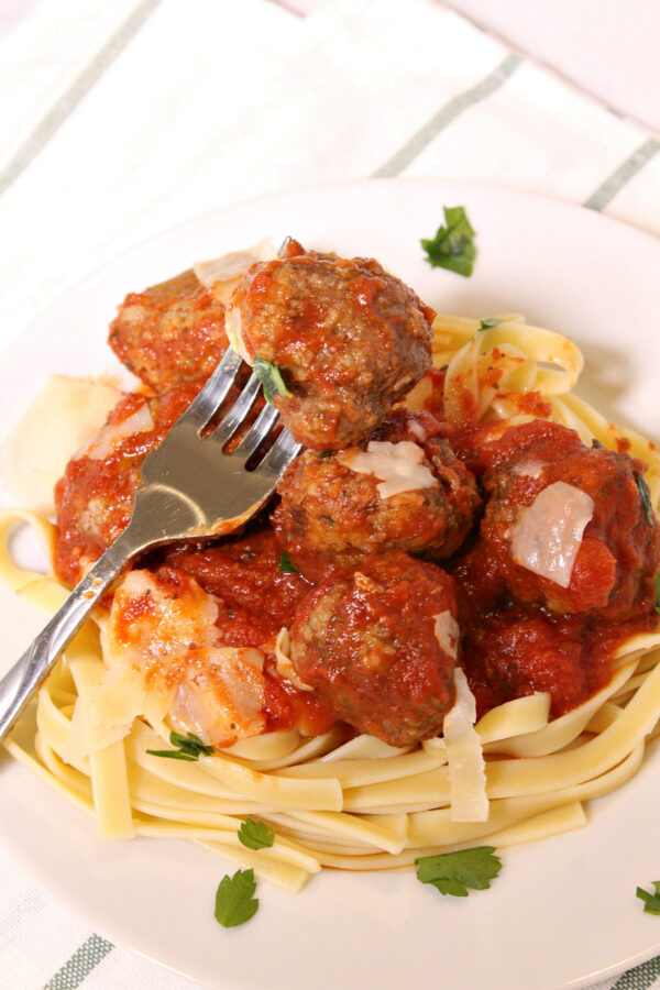 Easy Homemade Meatballs - Recipe Boy