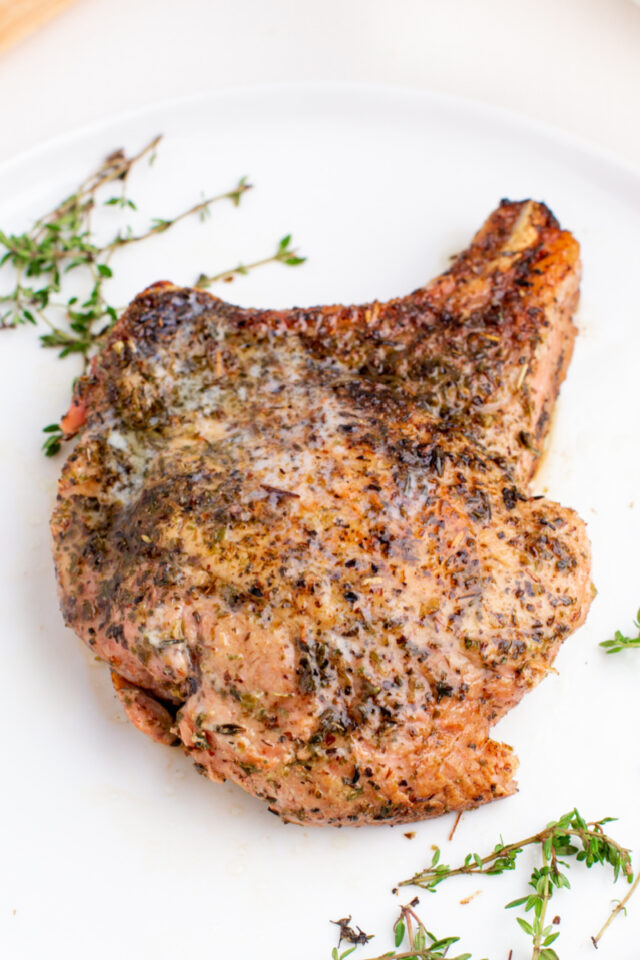 Juicy Skillet Pork Chops - Recipe Boy