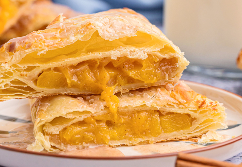 Easy Peach Turnovers RecipeBoy   Easy Peach Turnovers 7 